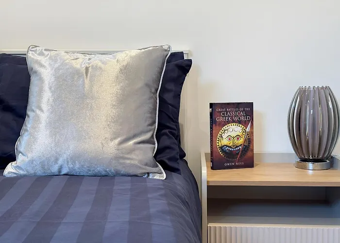 2 Bed Flat 10 Min From Notthing Hill!